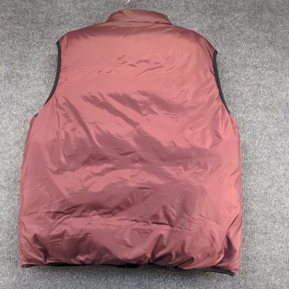 Old Navy Men's Zip Up Reversible Down Puffer Vest Red Tan Large Mock Neck - Picture 5 of 16